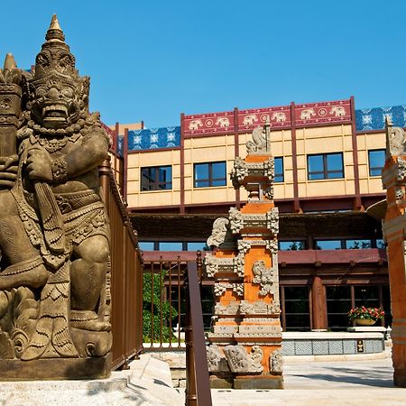 Disney Explorers Lodge Hong Kong Exterior photo